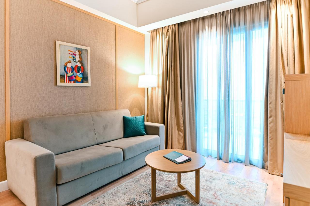 Palace 4* Patras